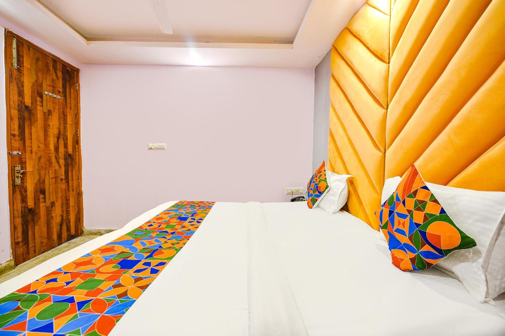 Fabhotel Pp Residency Tilak Nagar Нью-Дели Экстерьер фото